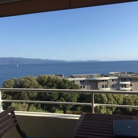 Appartement T3 Classe 3 Etoiles Vue Mer Avec Terrasse ,Plage 2 Minutes A Pied Ajaccio  Exterior photo