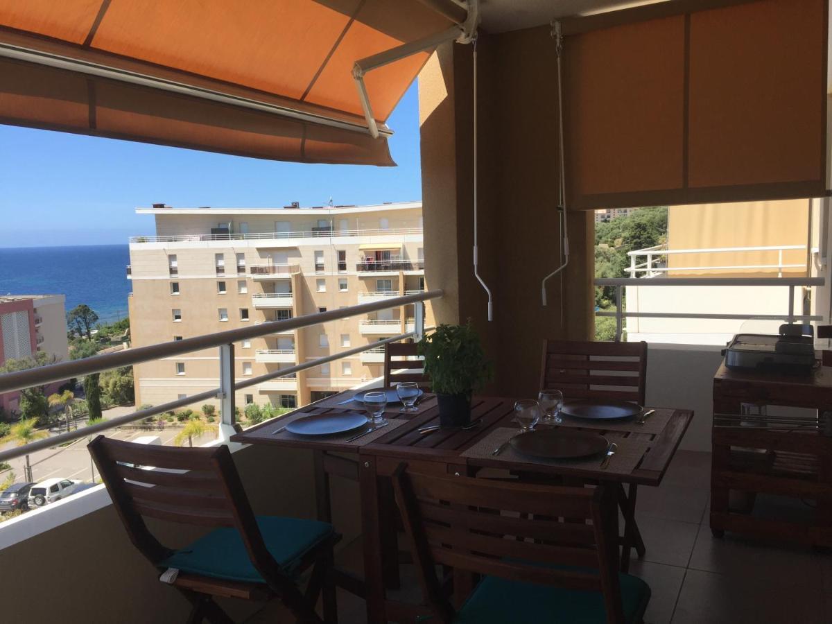 T3 Classe 3 Etoiles Vue Avec Terrasse ,plage 2 Minutes A Pied Apartment